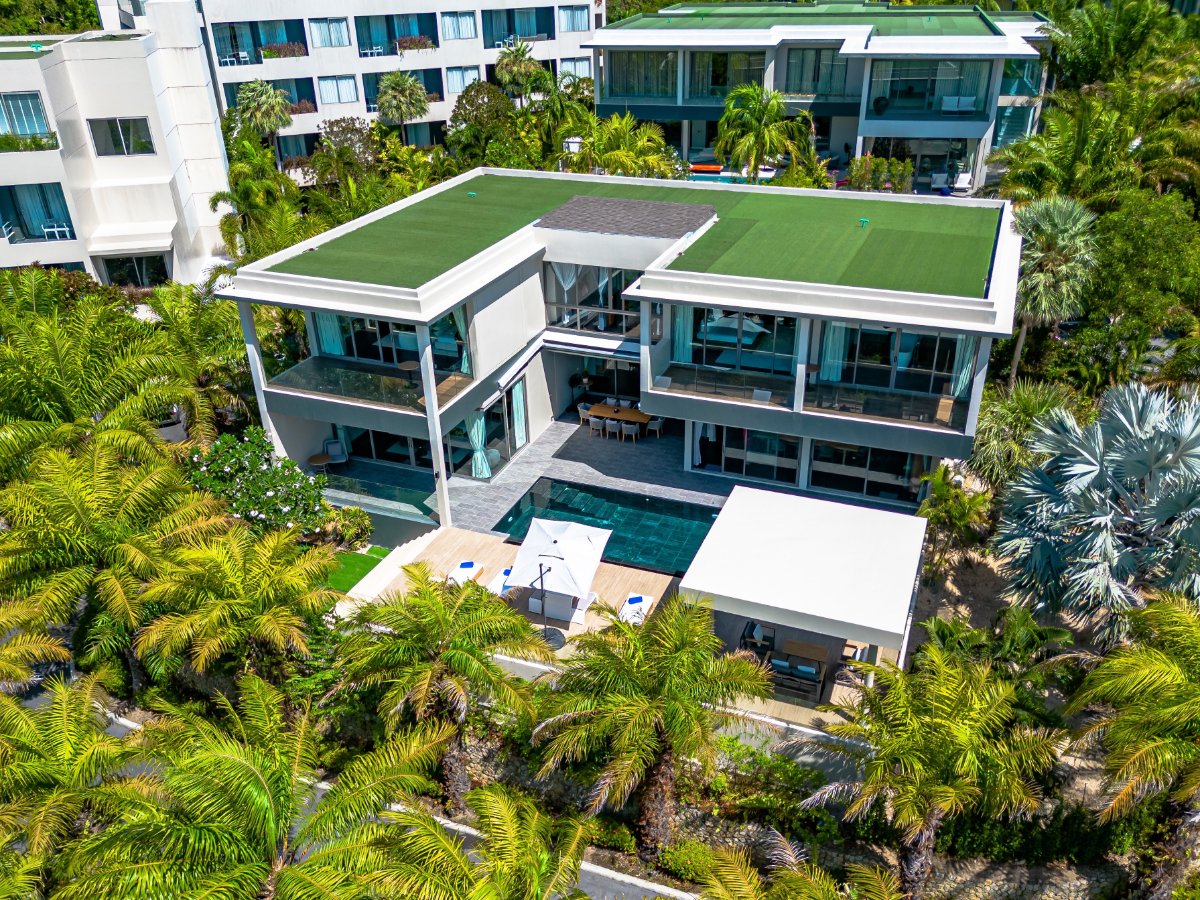 Aerial view of Villa Lion and its private pool